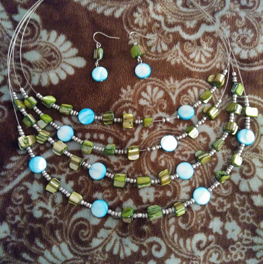 🐚Blue and Green 4-strand Necklace Set